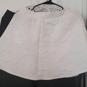 Joe B- Textured mini skirt